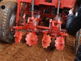 Máquina de la siembra de la semilla del tractor de la tajada L14cm de la máquina del plantador de la mandioca de Ridging 120hp